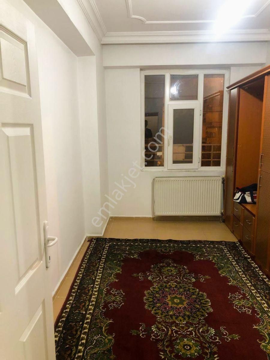 Hızlı 21 Gayrimennkul'den Eşyalı Kiralık 3+1 Daire - Görsel 3