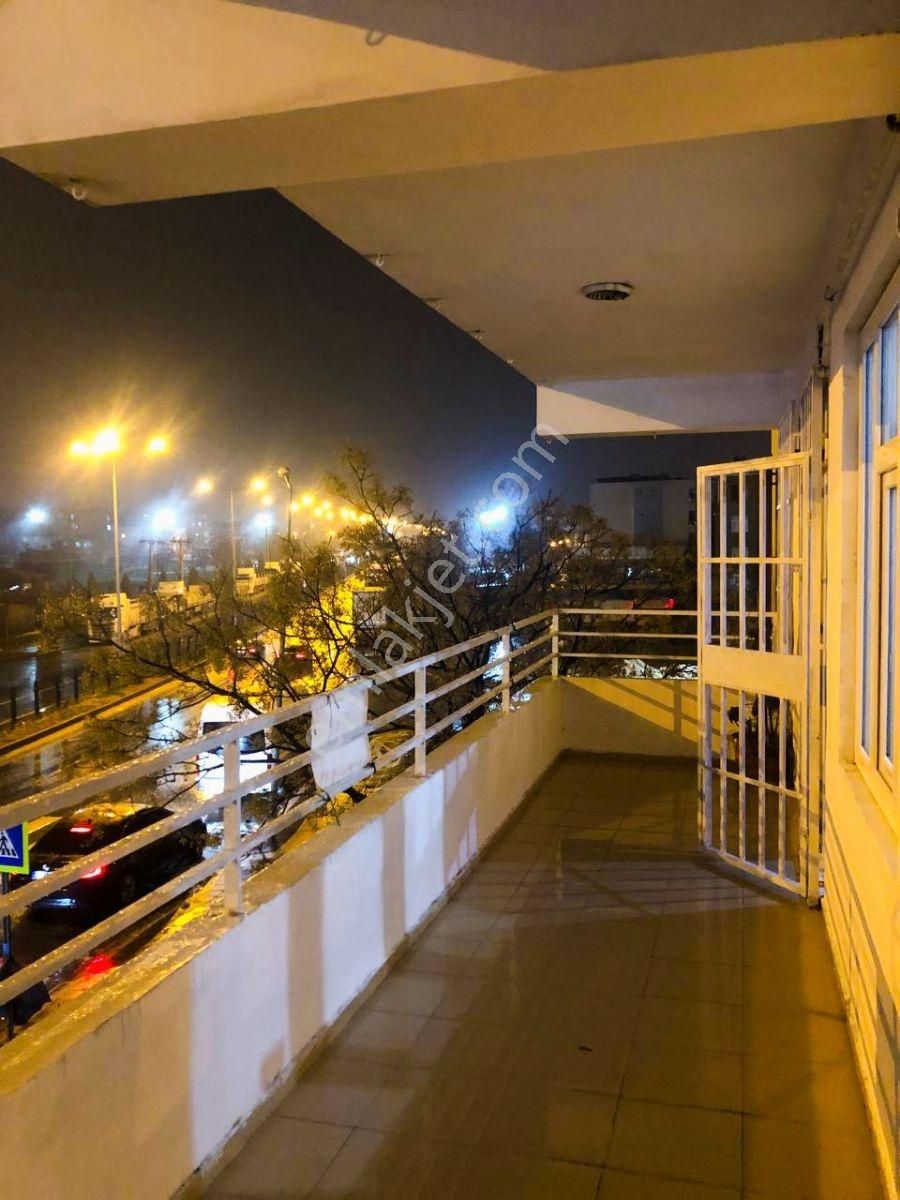 Hızlı 21 Gayrimennkul'den Eşyalı Kiralık 3+1 Daire - Görsel 4