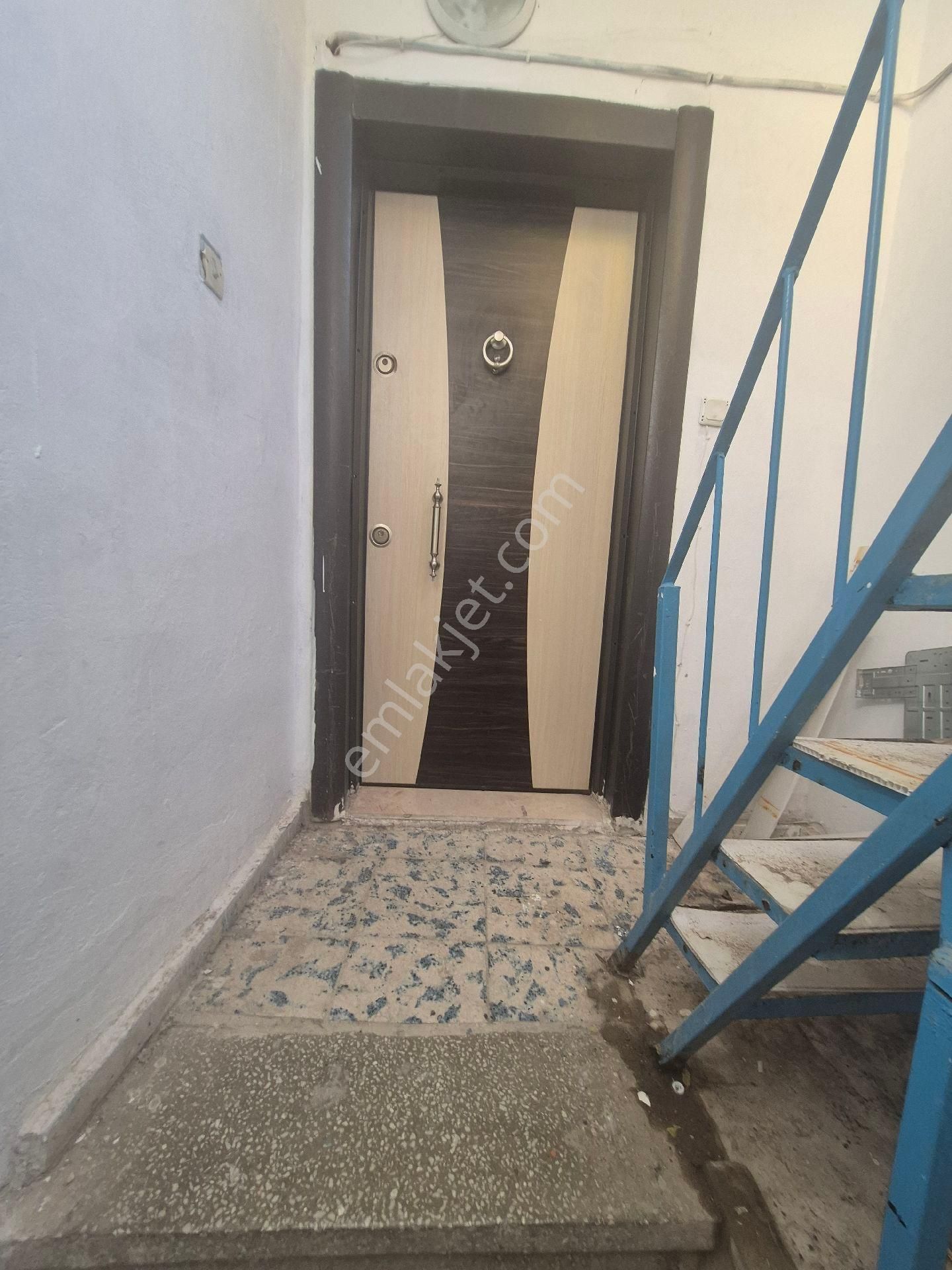 Kuşadası Barlar Soksğına Yakın - Görsel 2