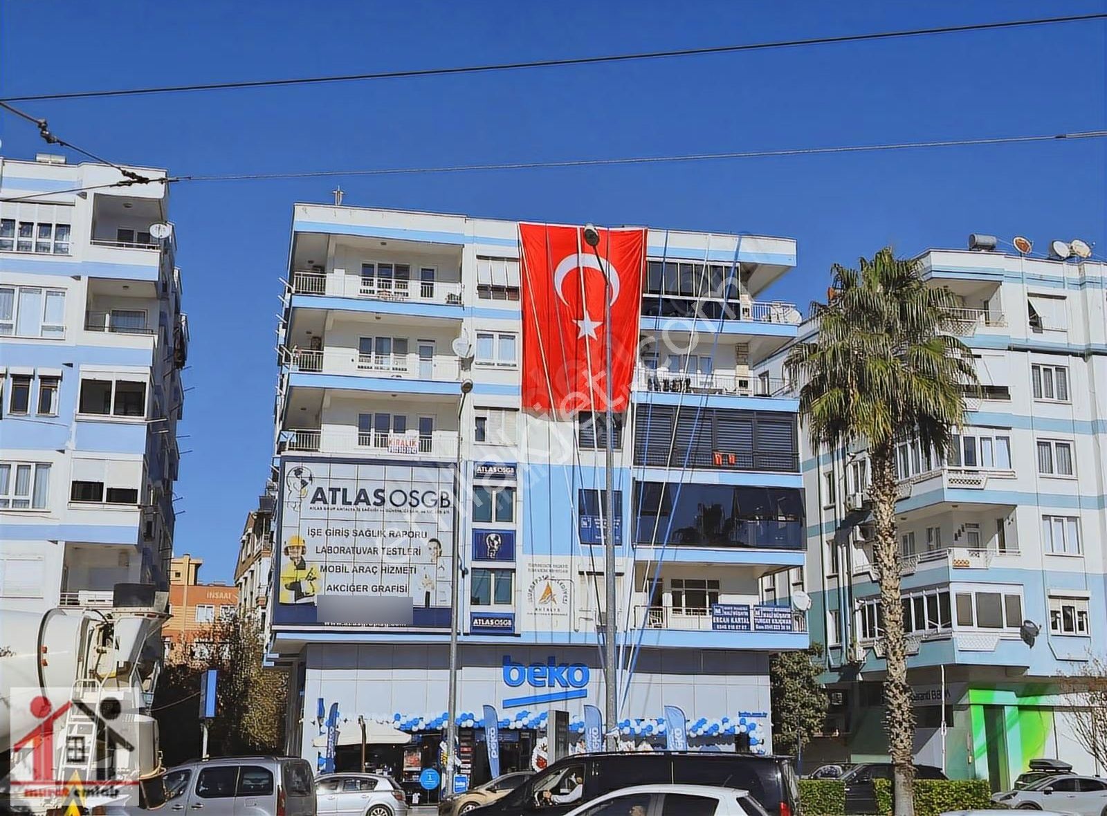 Meydan Tıp Yanında Tam Meydan Kaşağında Asansörlü 3+1 - Görsel 9