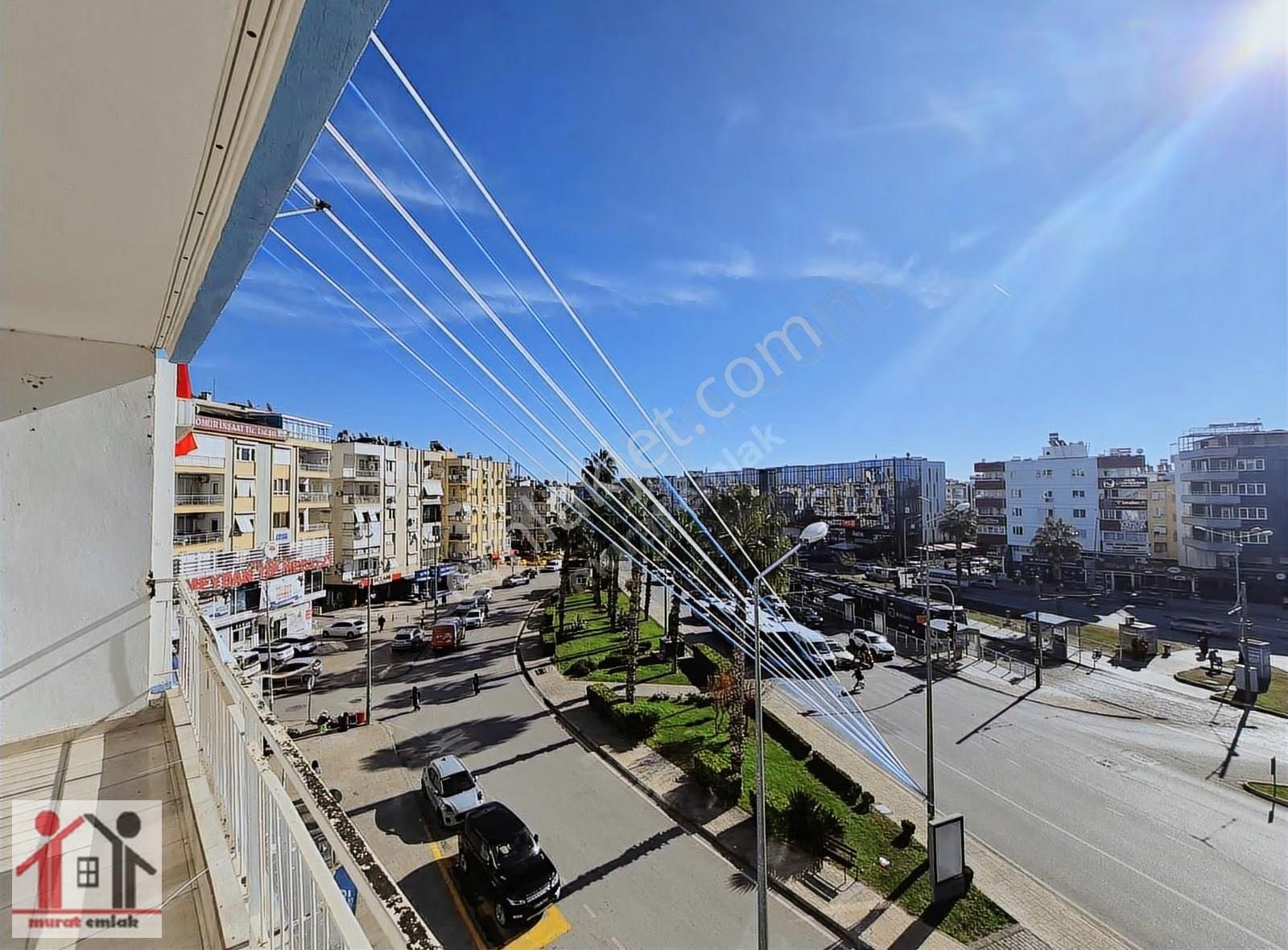 Meydan Tıp Yanında Tam Meydan Kaşağında Asansörlü 3+1 - Görsel 24