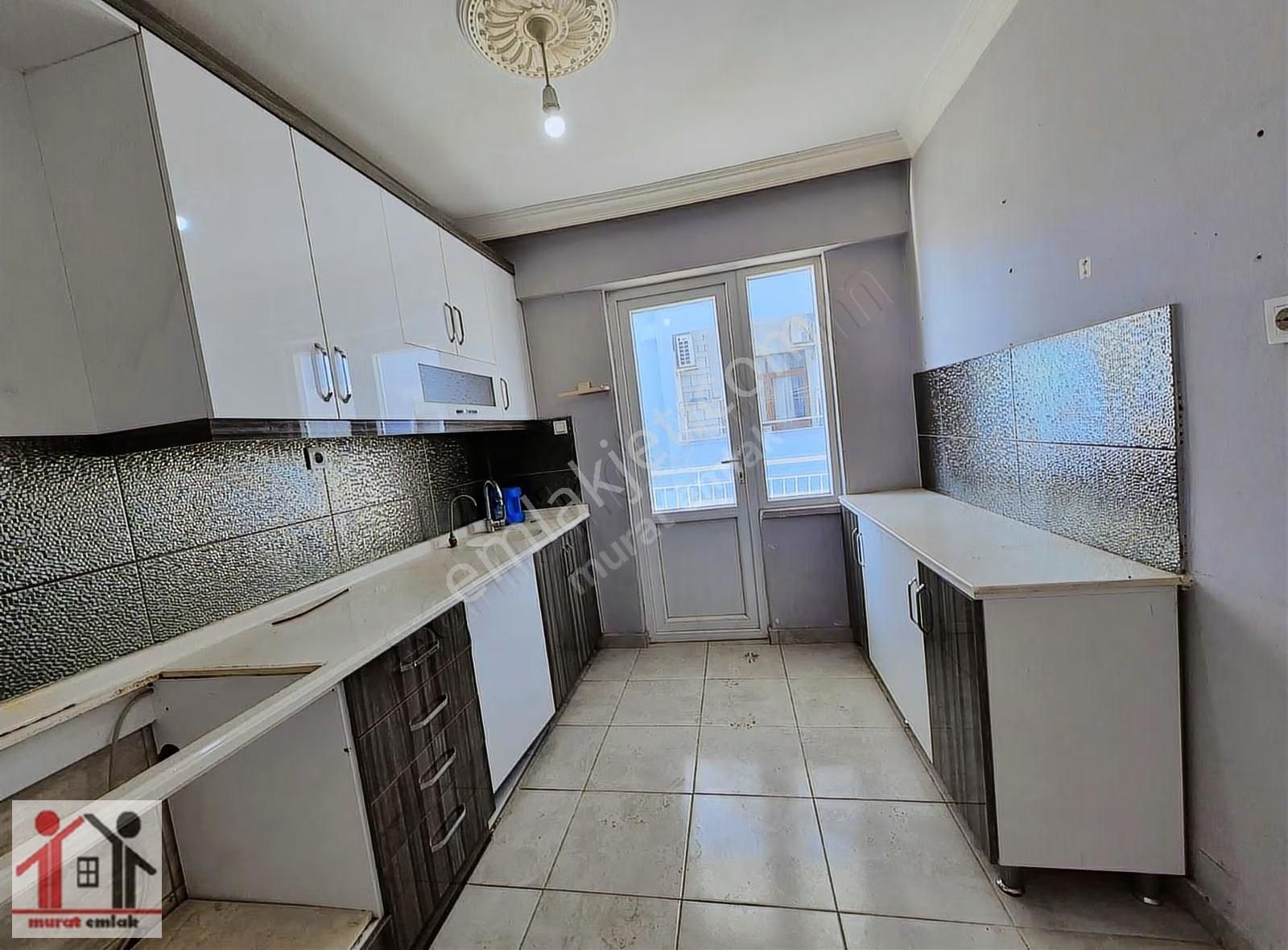 Meydan Tıp Yanında Tam Meydan Kaşağında Asansörlü 3+1 - Görsel 27