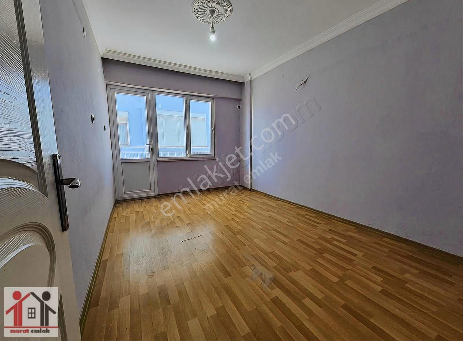 Meydan Tıp Yanında Tam Meydan Kaşağında Asansörlü 3+1 - Görsel 3