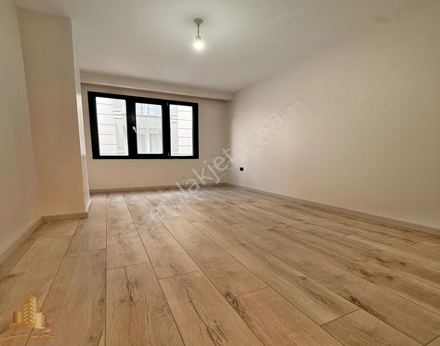 Akçaburgaz Lokasyonunda Lüks Tasarımlı 2+1 Satılık Daire - Görsel 22