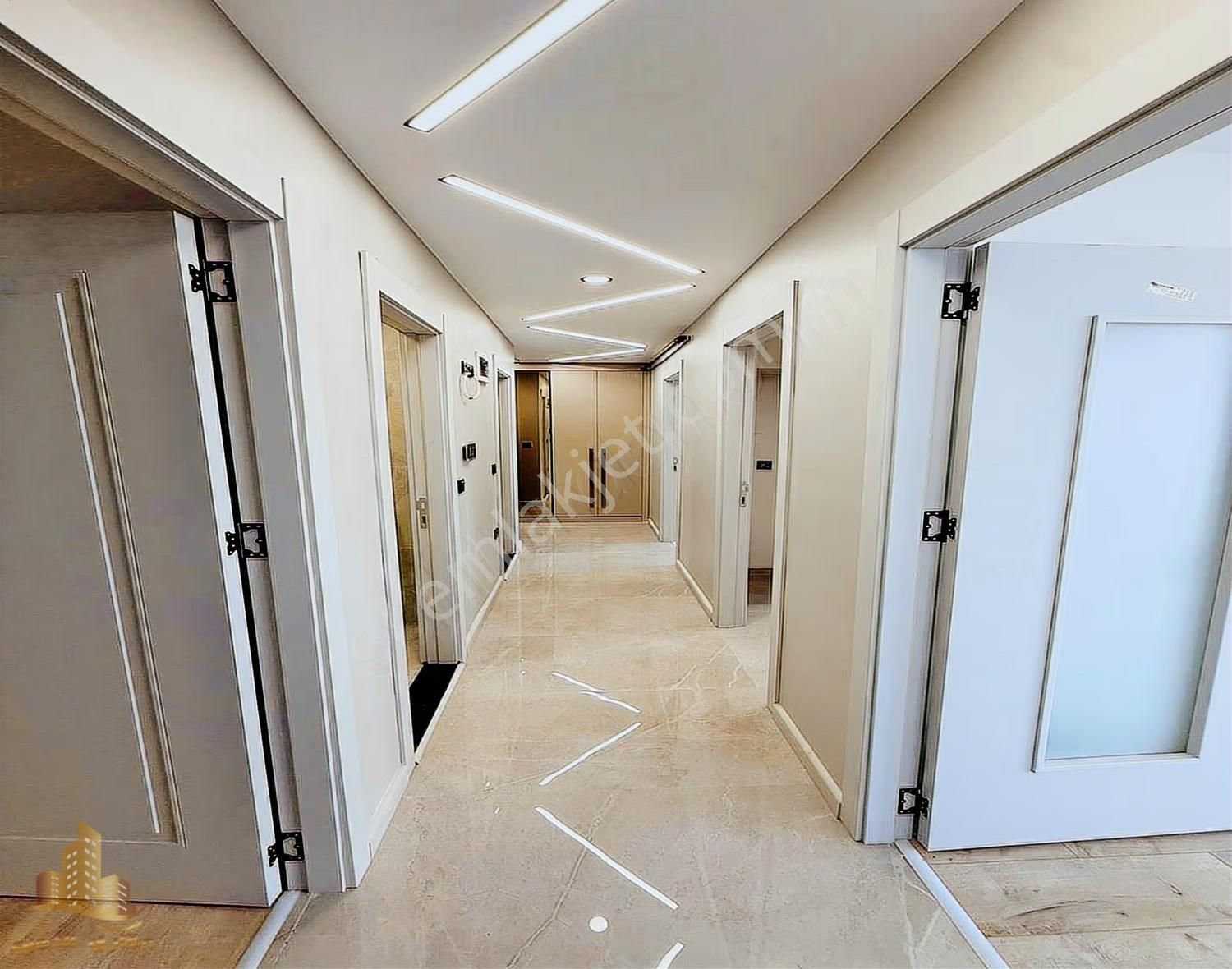 Akçaburgaz Lokasyonunda Lüks Tasarımlı 2+1 Satılık Daire - Görsel 14