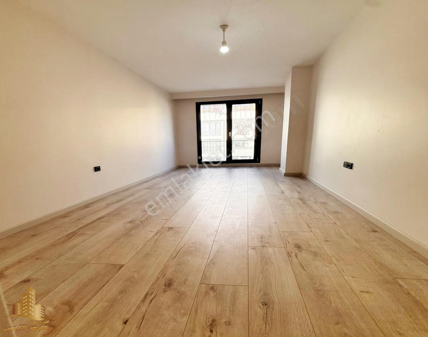 Akçaburgaz Lokasyonda Lüks Tasarımlı 3+1 Satılık Daire - Görsel 24