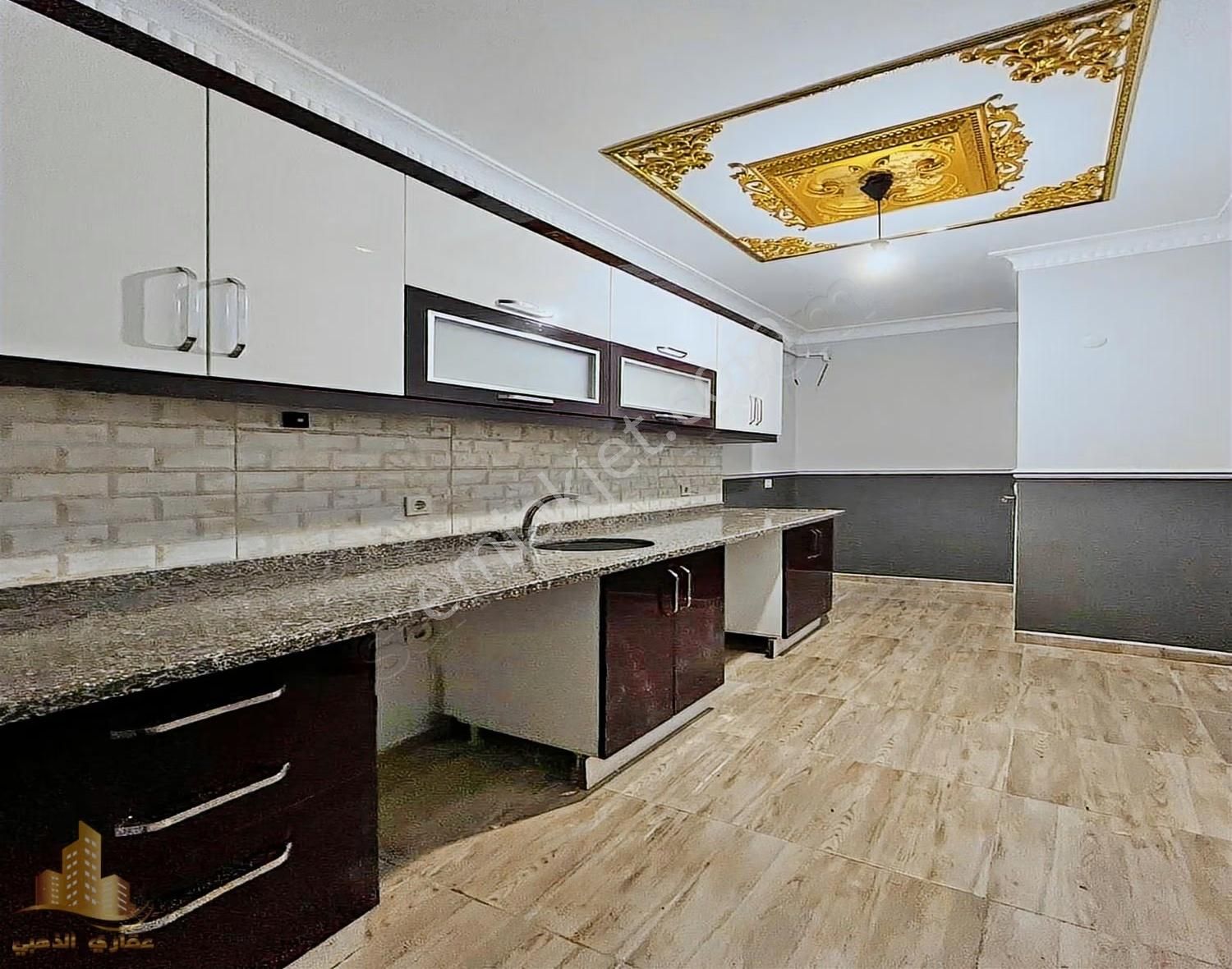 Bahçeşehire Komşu Lokasyonda Lüks Tasarımlı 3+1 Bahçeli Daire - Görsel 4