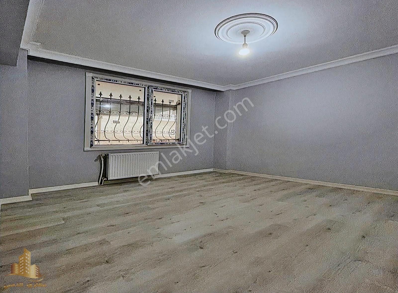 Bahçeşehire Komşu Lokasyonda Lüks Tasarımlı 3+1 Bahçeli Daire - Görsel 13