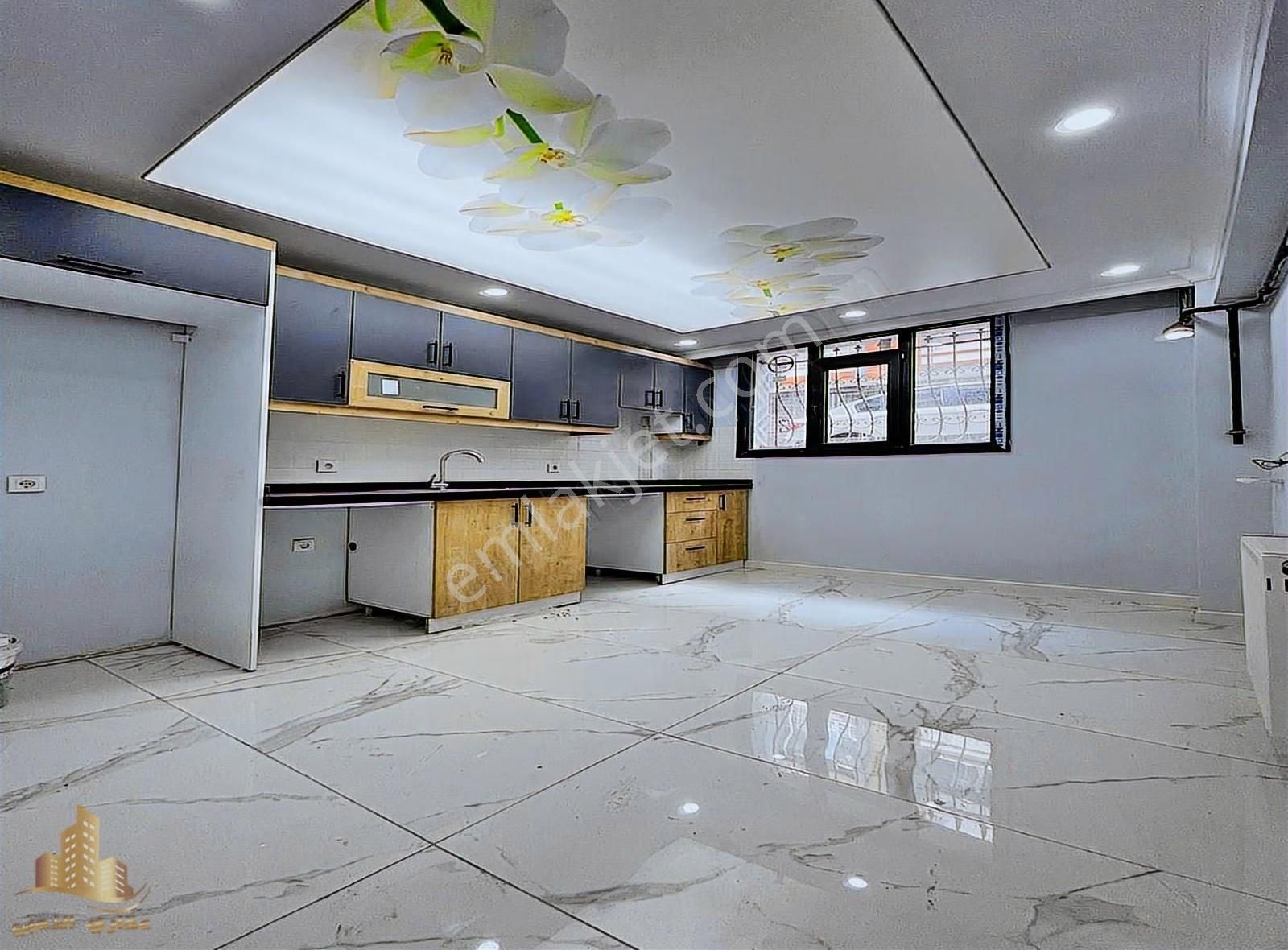 Bahçeşehire Komşu Lokasyonda Lüks Tasarımlı 3+1 Bahçeli Daire - Görsel 2