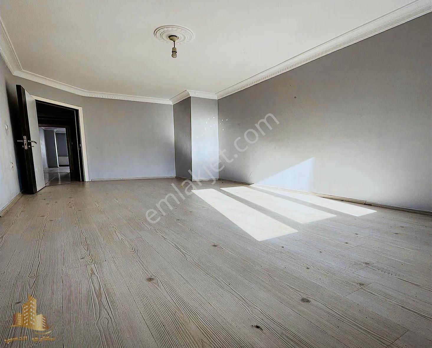 Bahçeşehir Lokasyonunda Yatırımlık Fırsat Satılık 2+1 Daire - Görsel 12