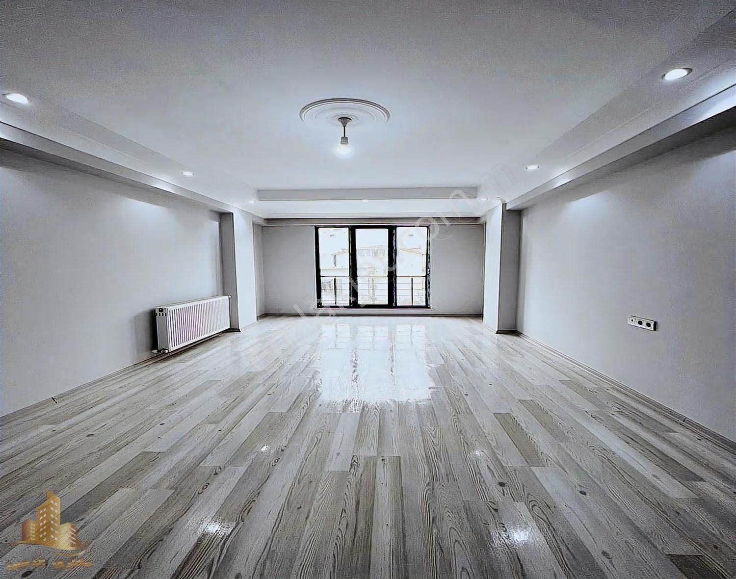 Doğan Araslı Bulvarına Yürüme Mesafesinde Balkonlu 2+1 Daire