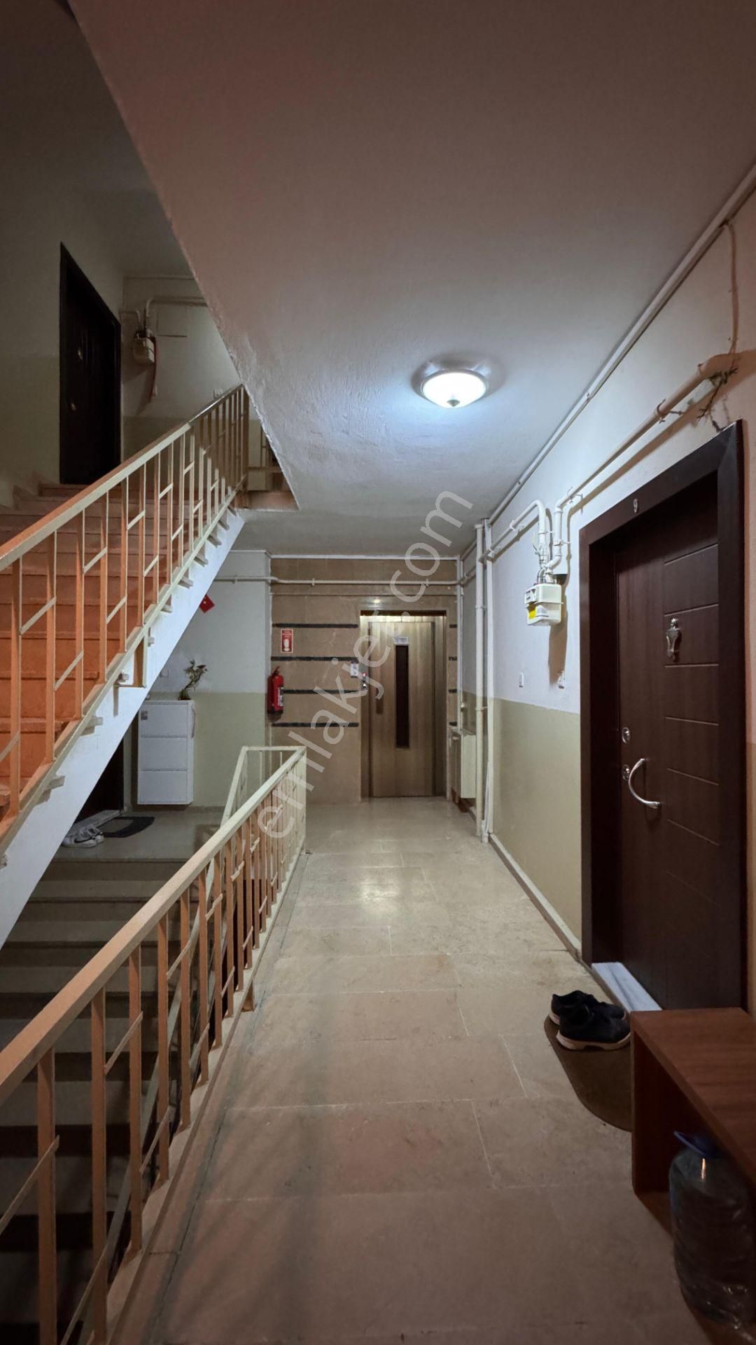 Muhittin Mahallesinde Sahibinden Temiz 3+1 Kiralık Daire - Görsel 2