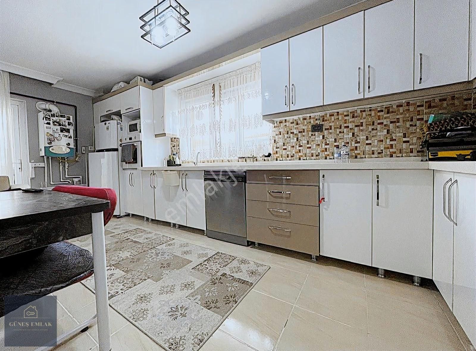Çarşıda Masrafsız Geniş Sıfır Ayarında*3+1*iskanlı*asansörlü - Görsel 14