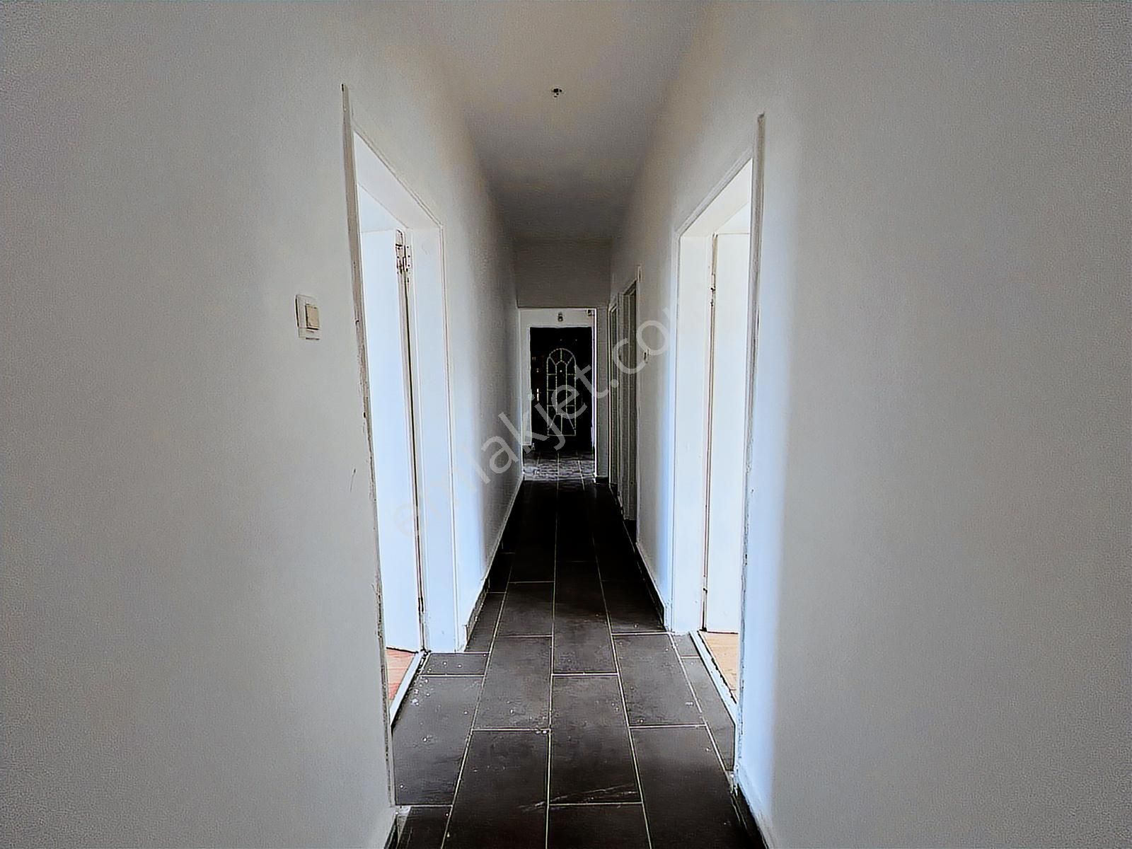 Çankaya Ümitköy Sitesinde 3.katta Yapılı Kiralık 3+1 Daire - Görsel 13