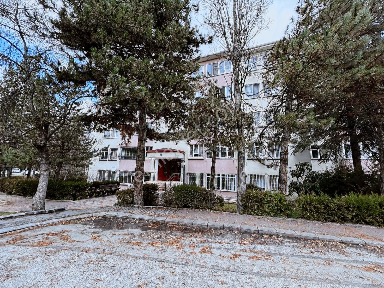 Çankaya Ümitköy Sitesinde 3.katta Yapılı Kiralık 3+1 Daire - Görsel 29