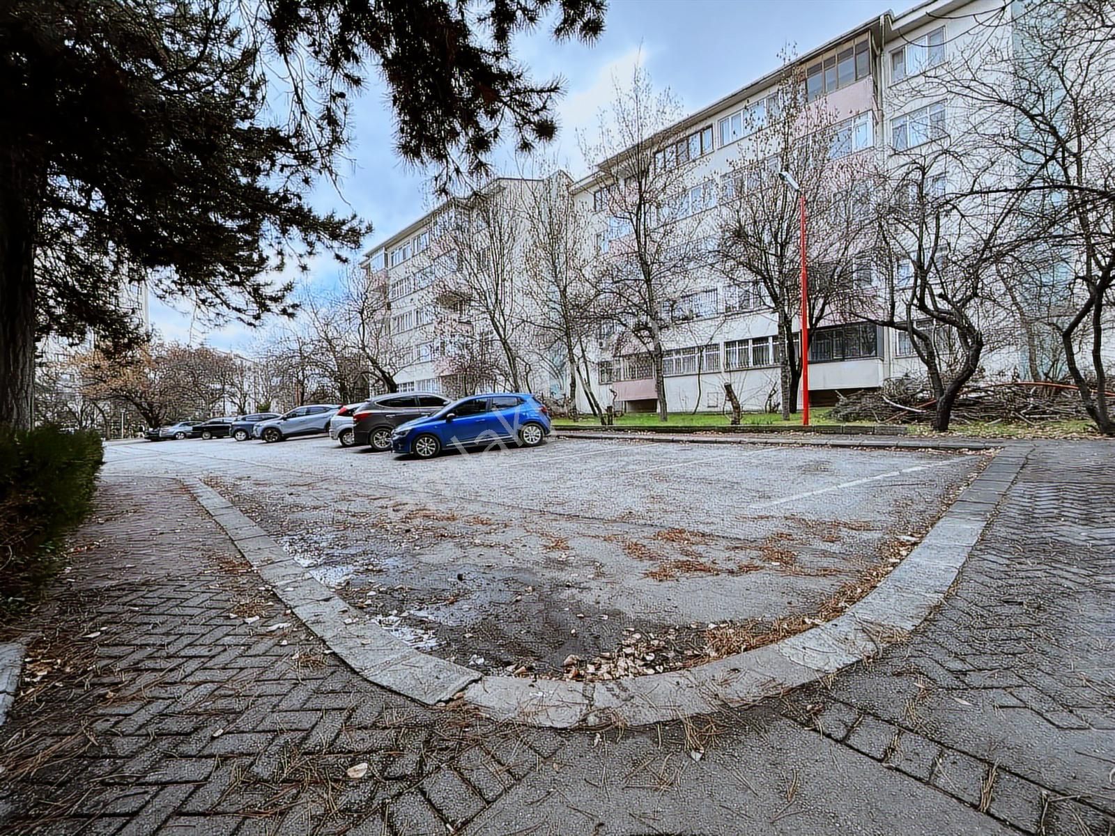 Çankaya Ümitköy Sitesinde 3.katta Yapılı Kiralık 3+1 Daire - Görsel 30