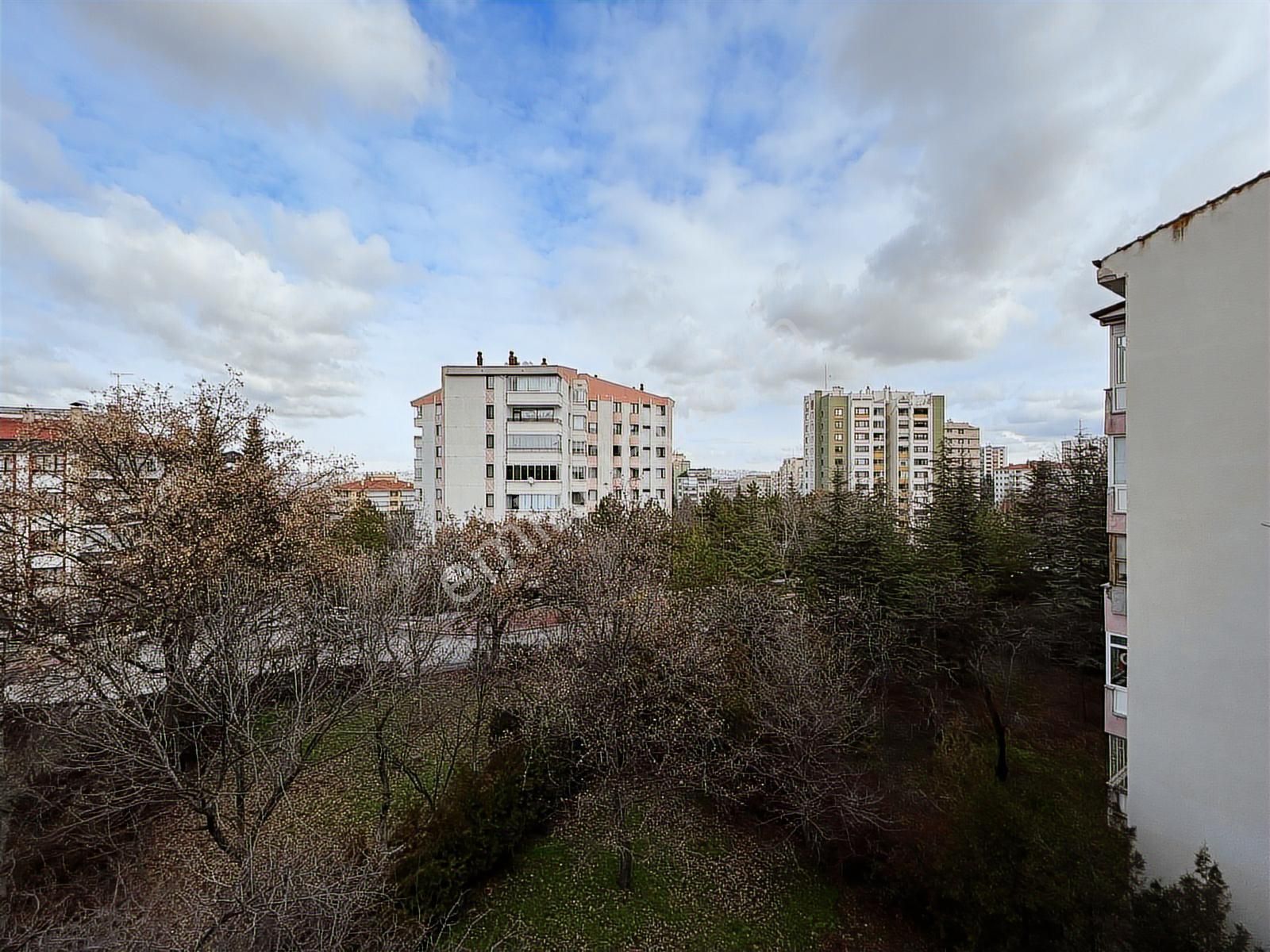 Çankaya Ümitköy Sitesinde 3.katta Yapılı Kiralık 3+1 Daire - Görsel 34