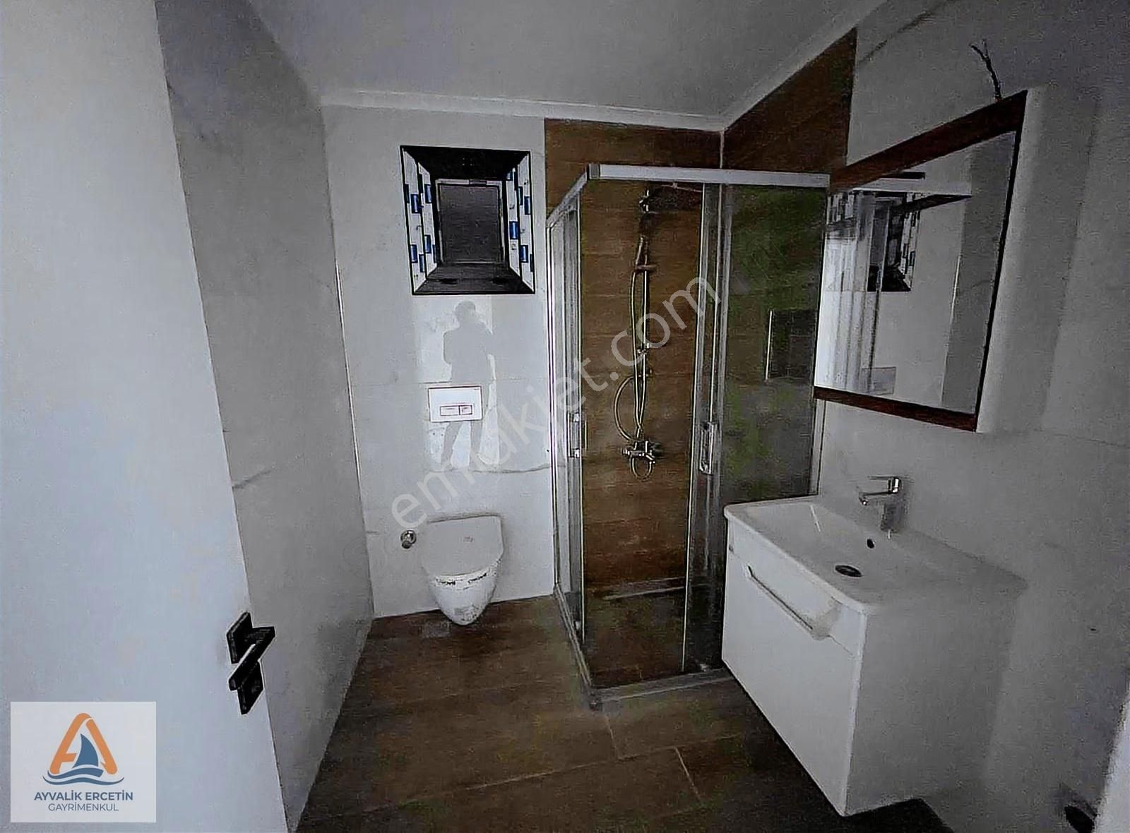 Ayvalık Aliçetinkaya 2+1 Sıfır Arakat Oturuma Hazır Lüx Daire - Görsel 12