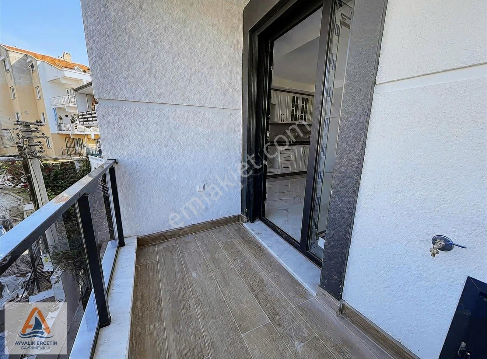 Ayvalık Aliçetinkaya 2+1 Sıfır Arakat Oturuma Hazır Lüx Daire - Görsel 7
