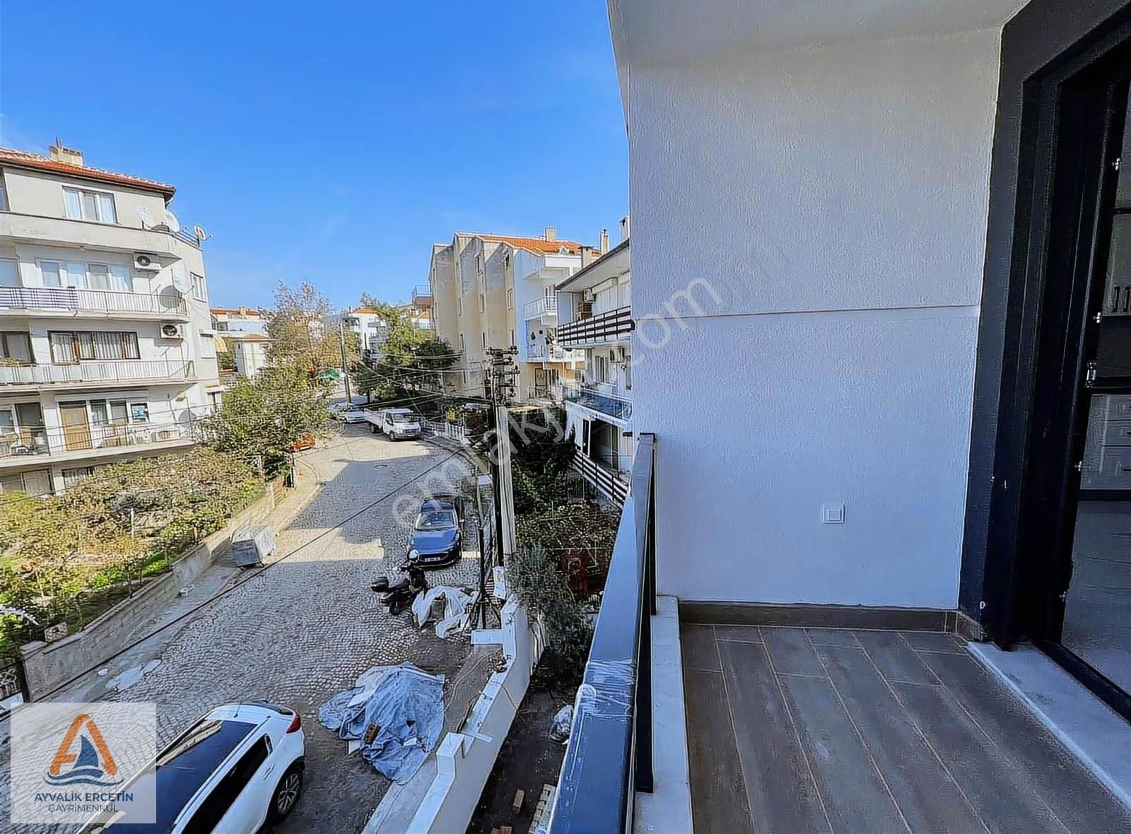 Ayvalık Aliçetinkaya 2+1 Sıfır Arakat Oturuma Hazır Lüx Daire