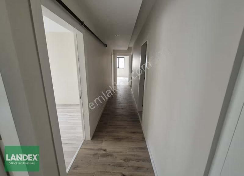 Çakmak Camii Yakını 2+1 120 M2 Acil Satılık 3 Yıllık Daire - Görsel 8