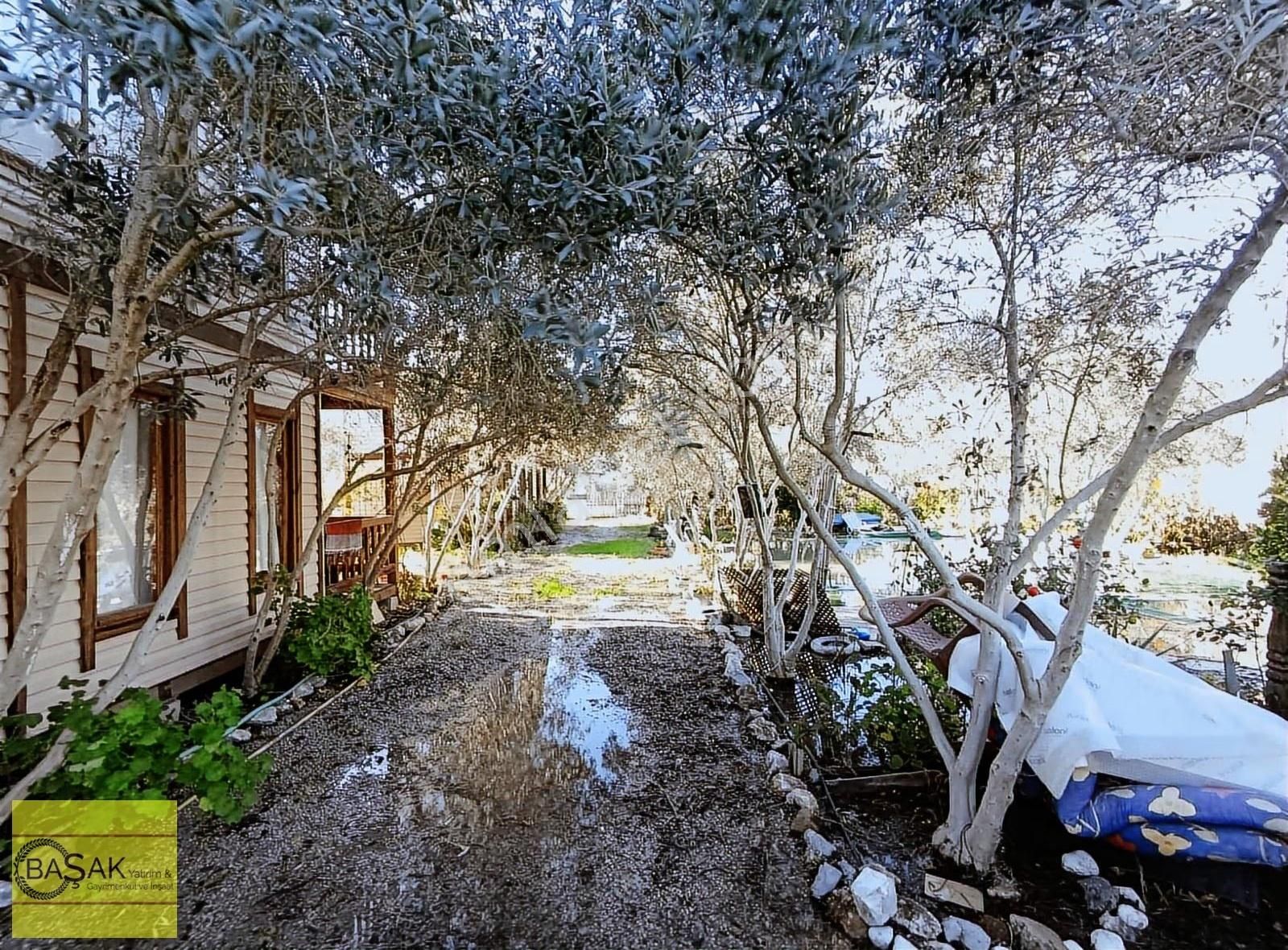 Başak'tan Havuzlu Bahçe İçerisinde Alt Ve Üst Kat Seçenekli - Görsel 9