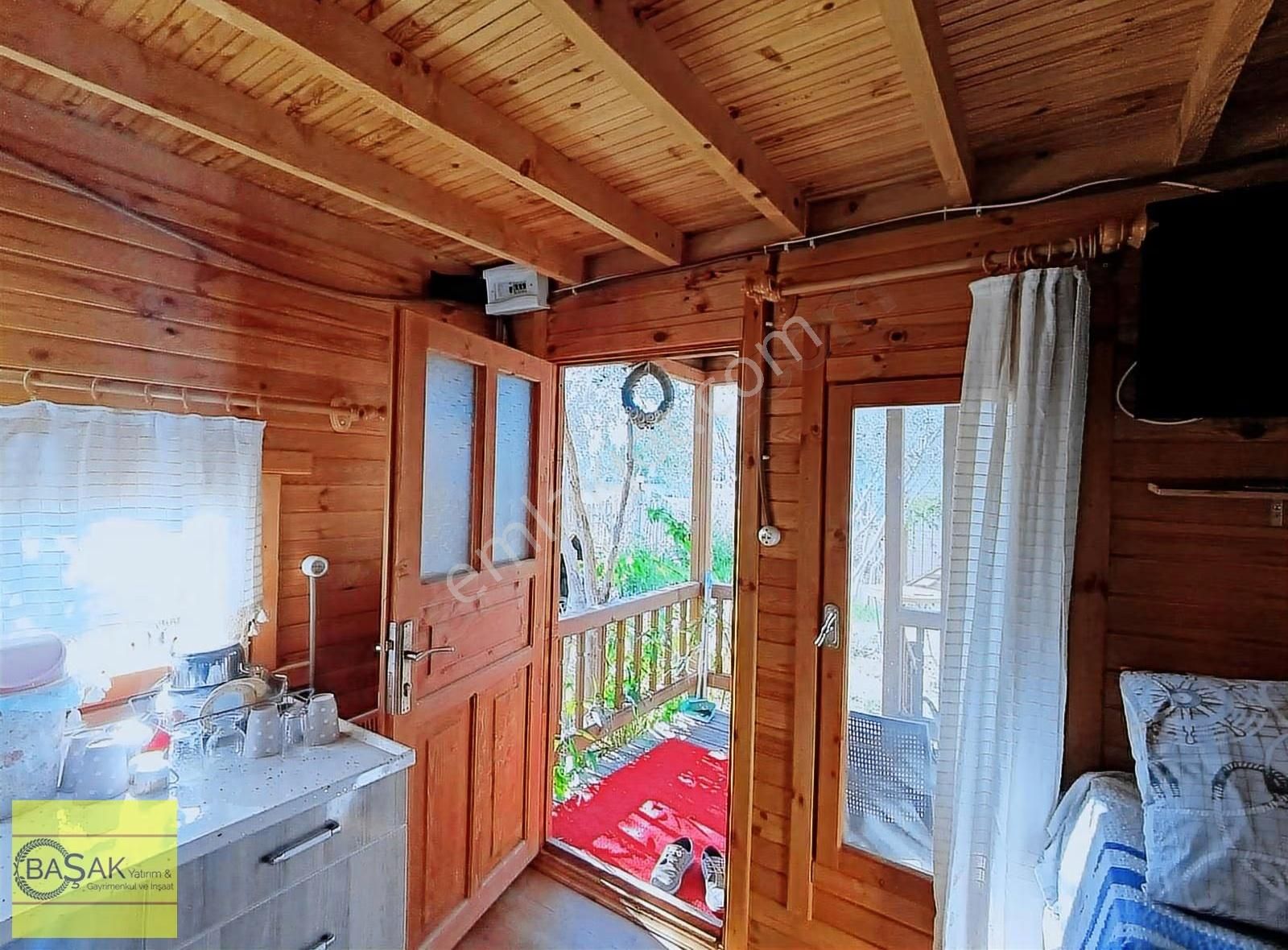 Başak'tan Havuzlu Bahçe İçerisinde Alt Ve Üst Kat Seçenekli - Görsel 8