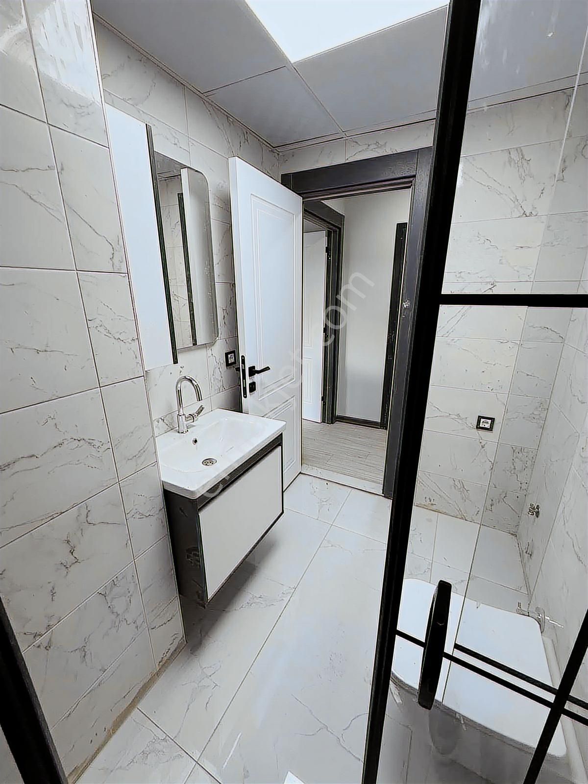 Onay 'dan Çerkezköy Merkez Çarşıda Plaza İçinde 1+1 Daire-ofis - Görsel 14