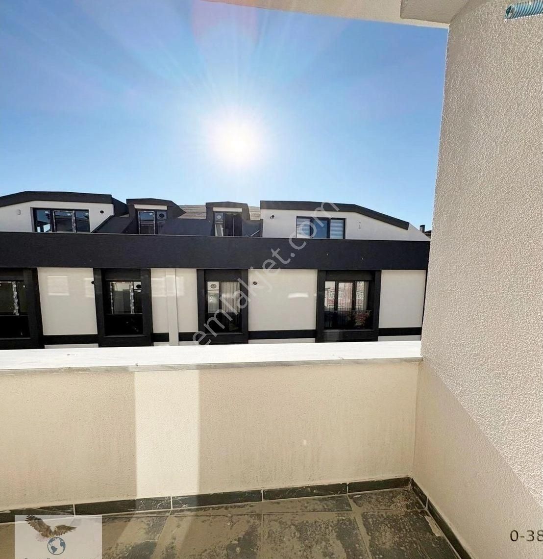 Avcılar Merkezde 6+2 Sıfır Kapalı Otoparklı Dublex Daire - Görsel 13