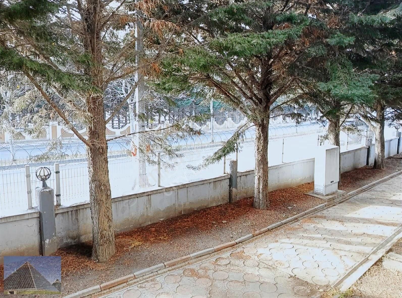 Esentepe Mahallesi Site İçinde Satılık Yüksek Giriş 3+1 Daire - Görsel 12