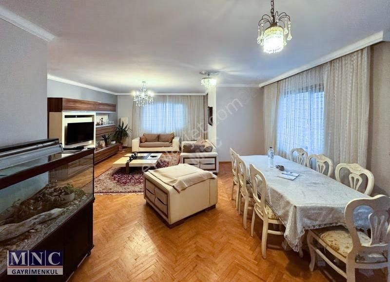 Üniversite Yanı Geniş Aydınlık Dubleks 4+1 - Görsel 12