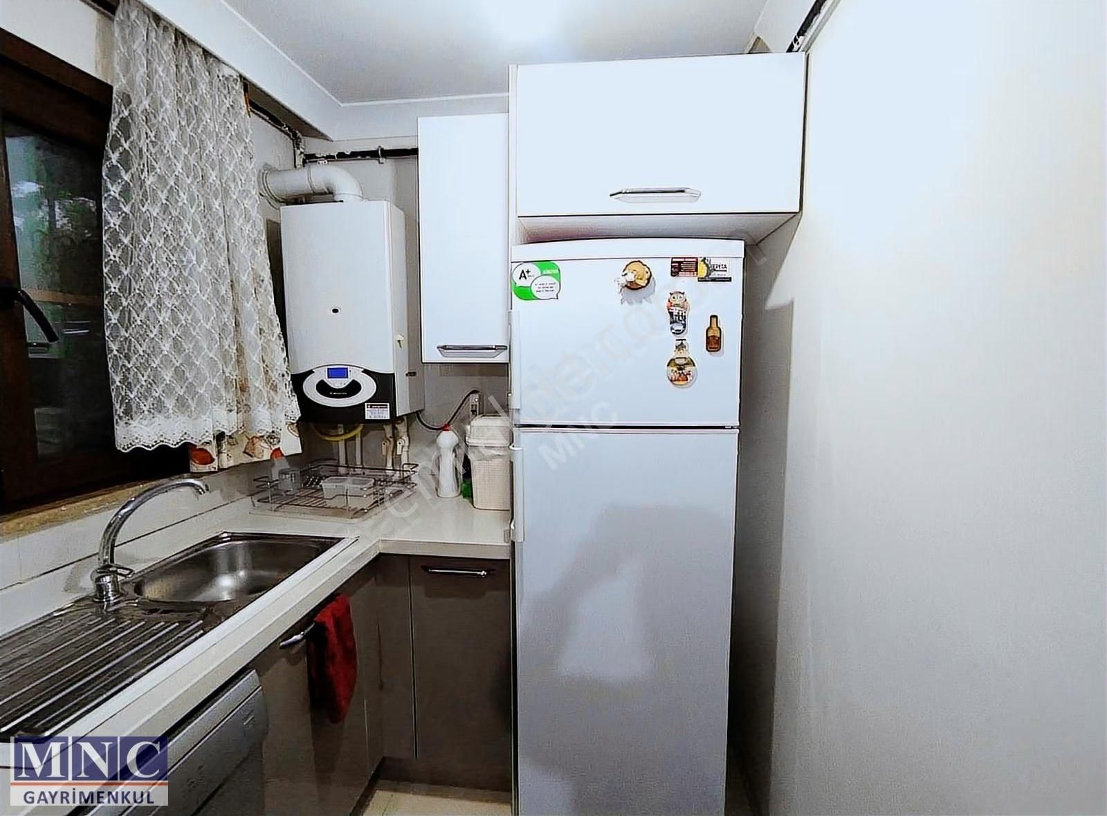 Küçükyalı Atatürk Cad. Marmaraya 5 Dak.kapalı Otopark Eşyalı 1+1 - Görsel 33