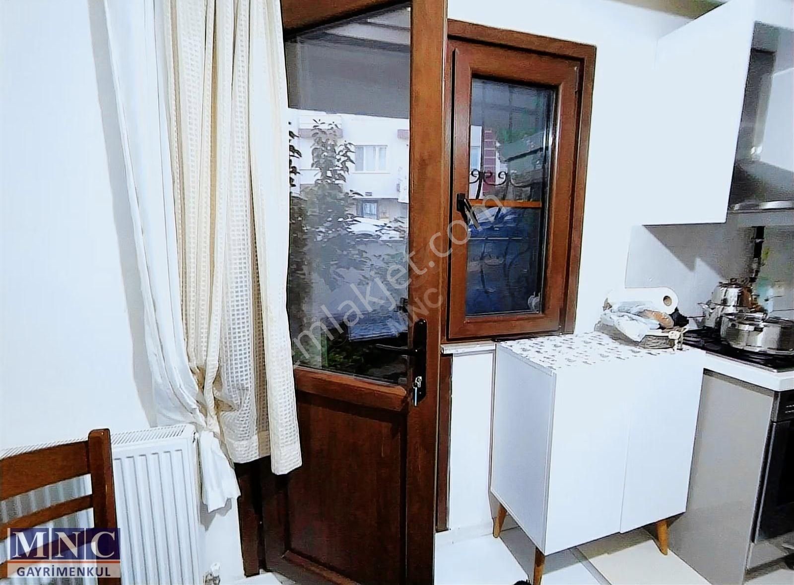 Küçükyalı Atatürk Cad. Marmaraya 5 Dak.kapalı Otopark Eşyalı 1+1 - Görsel 21