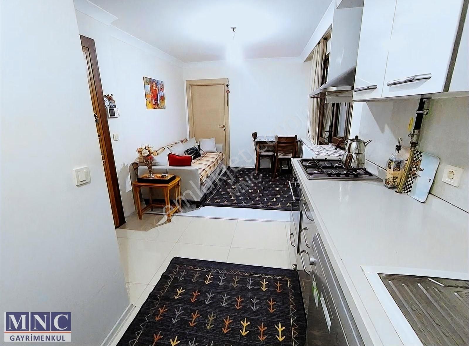 Küçükyalı Atatürk Cad. Marmaraya 5 Dak.kapalı Otopark Eşyalı 1+1 - Görsel 26