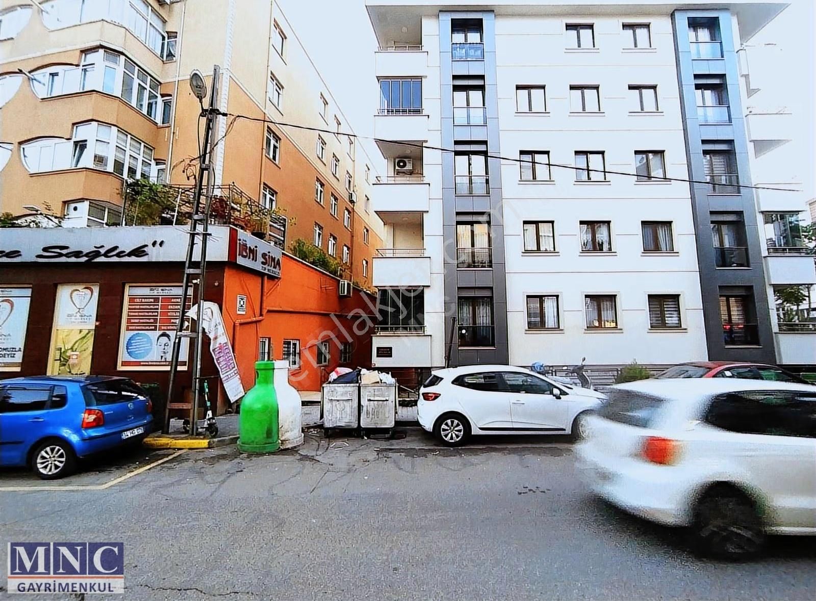 Küçükyalı Atatürk Cad. Marmaraya 5 Dak.kapalı Otopark Eşyalı 1+1 - Görsel 18