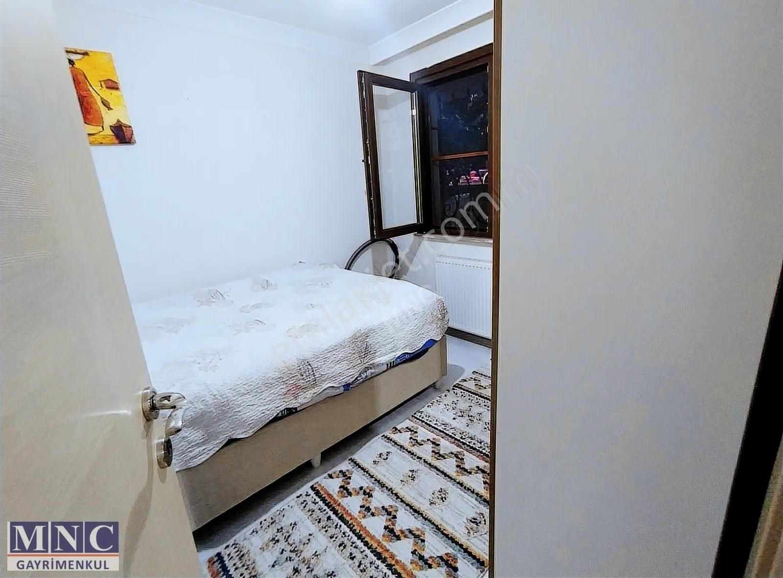 Küçükyalı Atatürk Cad. Marmaraya 5 Dak.kapalı Otopark Eşyalı 1+1 - Görsel 23