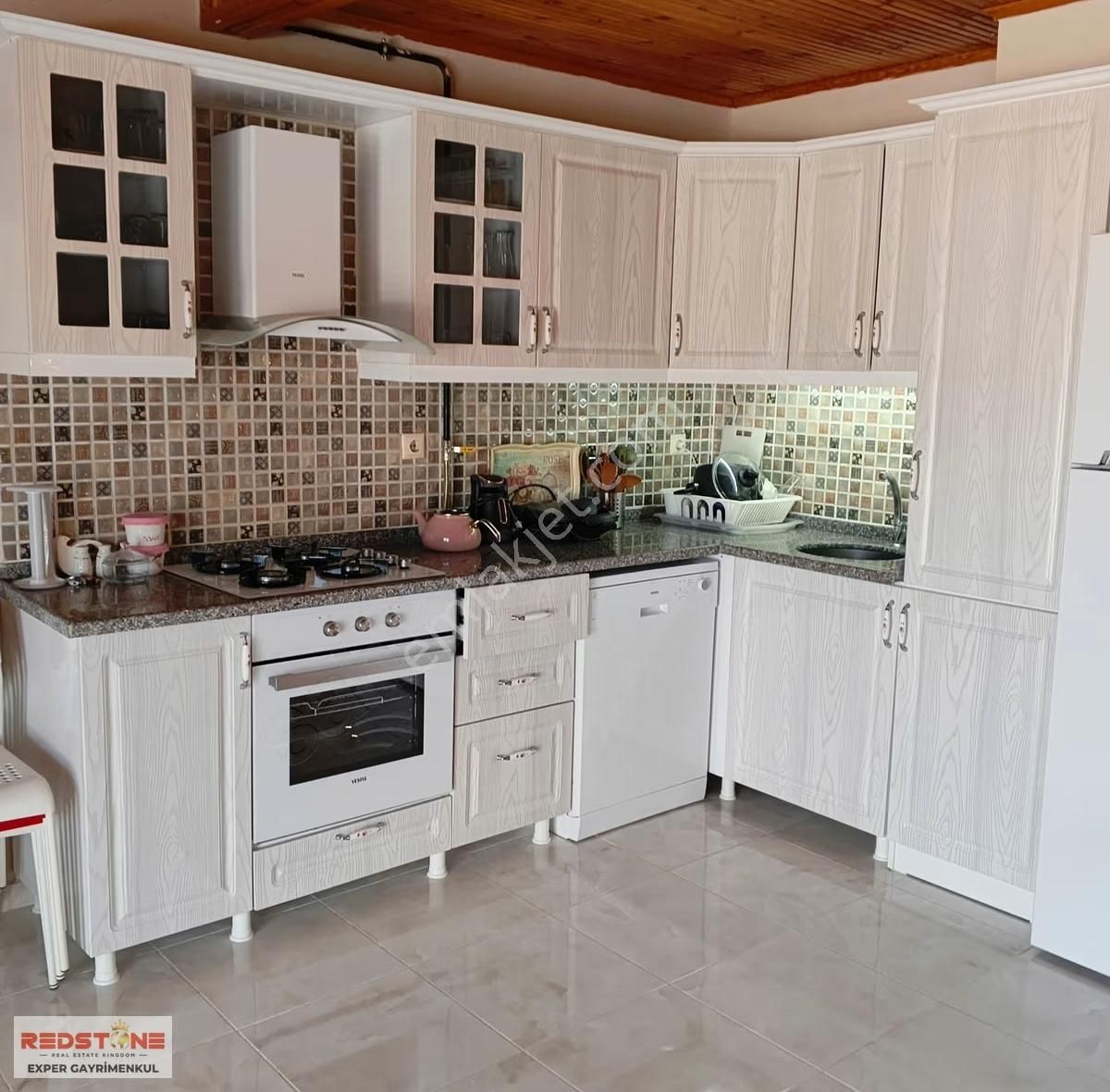 Karasu'da Havuzlu Sitede 2+1 Kombili Klimalı - Görsel 2