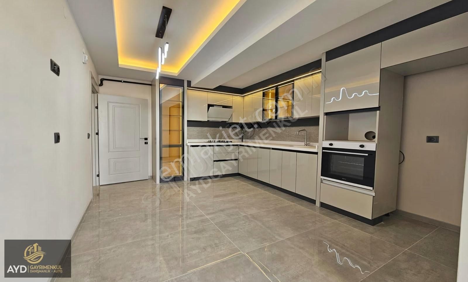 Ayd'den M.kemal'de Köşe Başı Satılık 3+1 Lüks Daire - Görsel 4