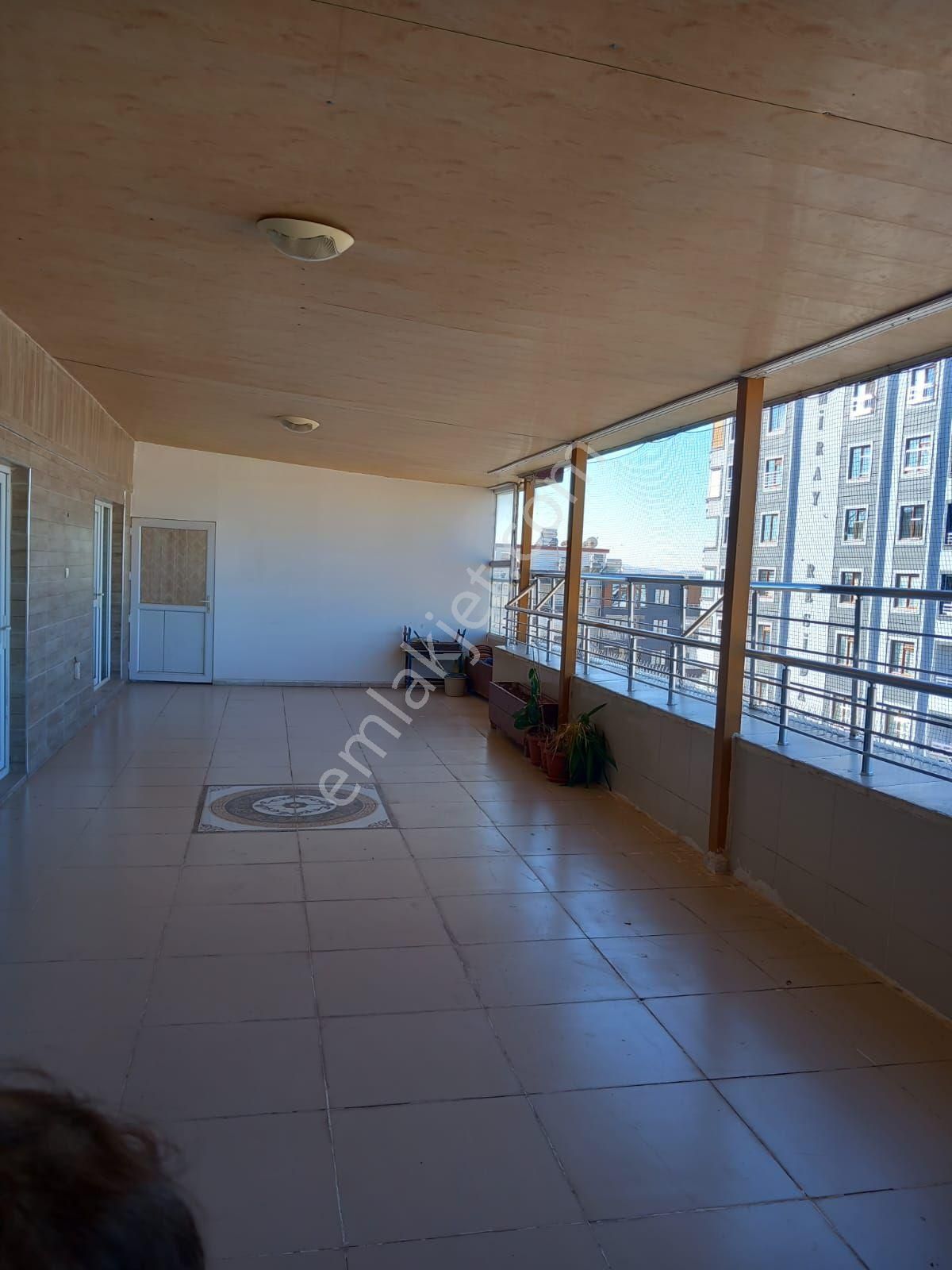 Doğukent Devasa Büyüklükte 4+4 Çift Girişli - Görsel 8