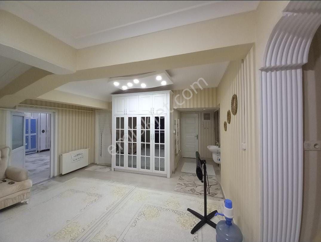 Doğukent Devasa Büyüklükte 4+4 Çift Girişli - Görsel 23