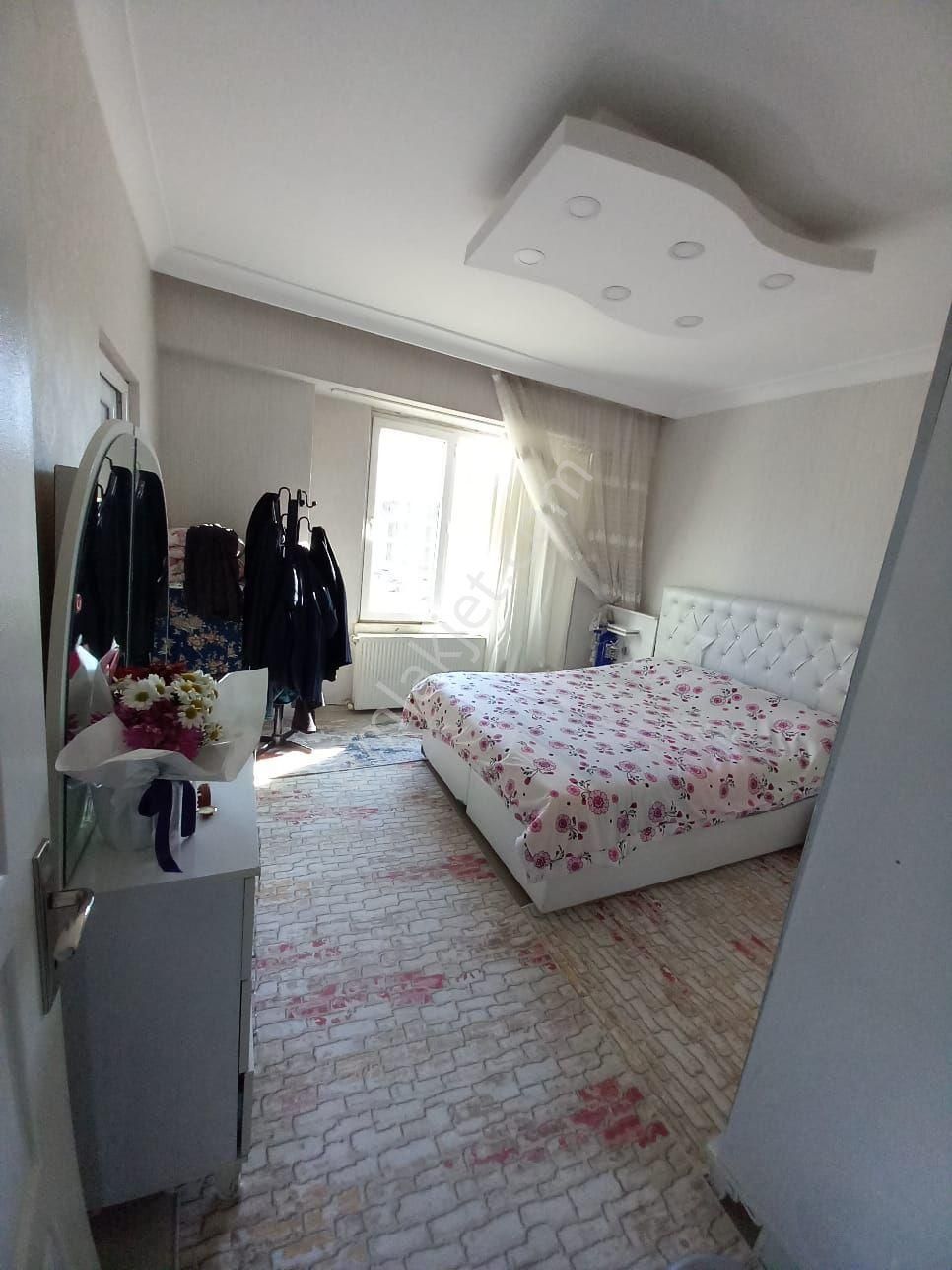 Doğukent Devasa Büyüklükte 4+4 Çift Girişli - Görsel 9