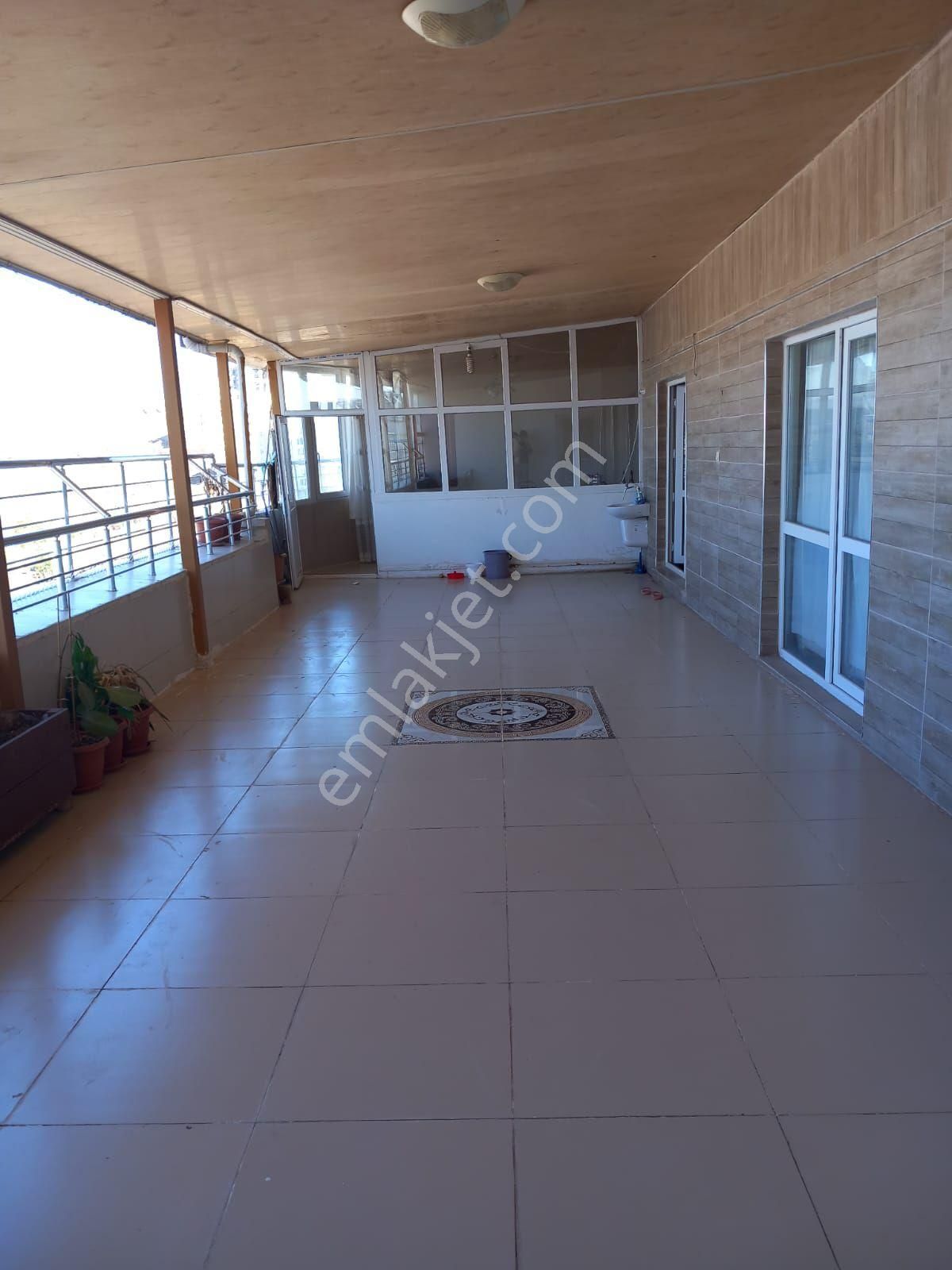 Doğukent Devasa Büyüklükte 4+4 Çift Girişli - Görsel 7