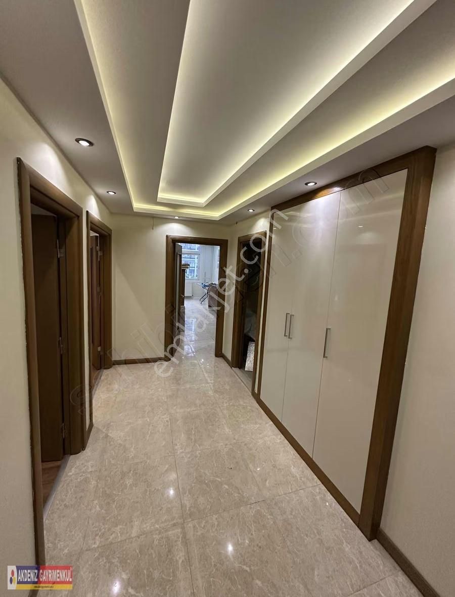 Bulvar Üzeri 3+1 Odaları Geniş Özel İşçilikli Lüks Daire - Görsel 17