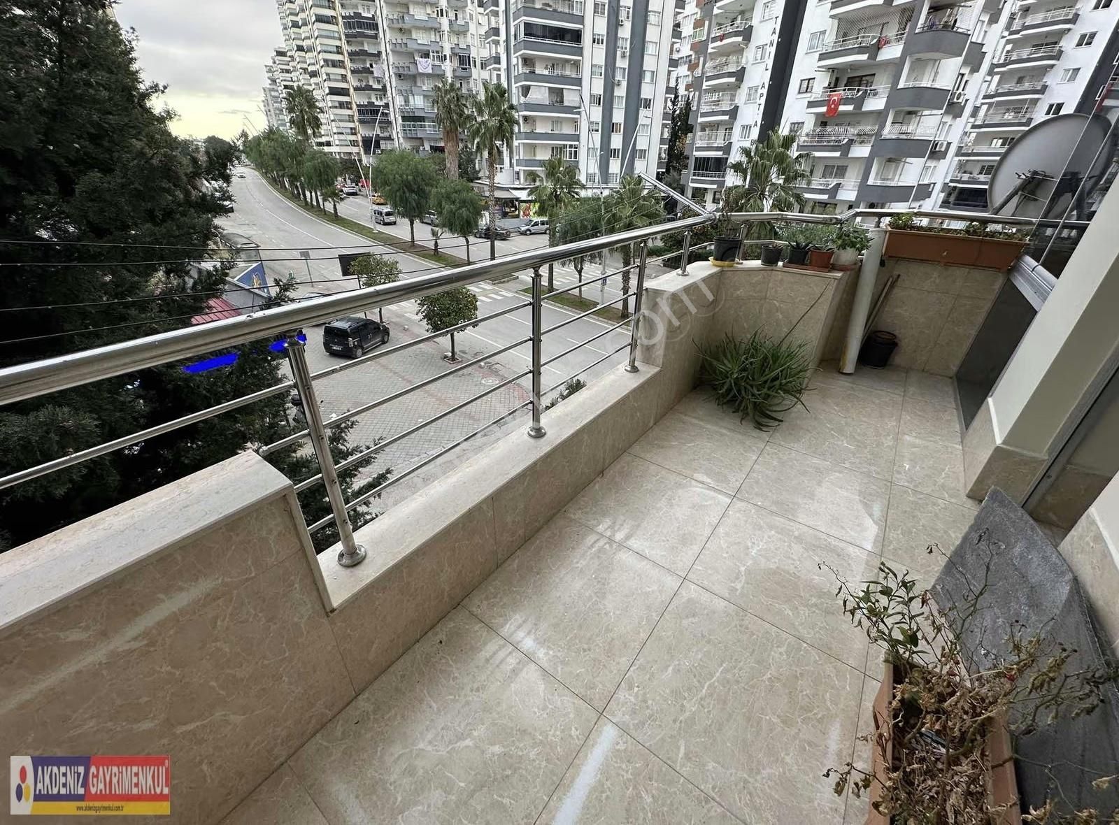 Bulvar Üzeri 3+1 Odaları Geniş Özel İşçilikli Lüks Daire - Görsel 11