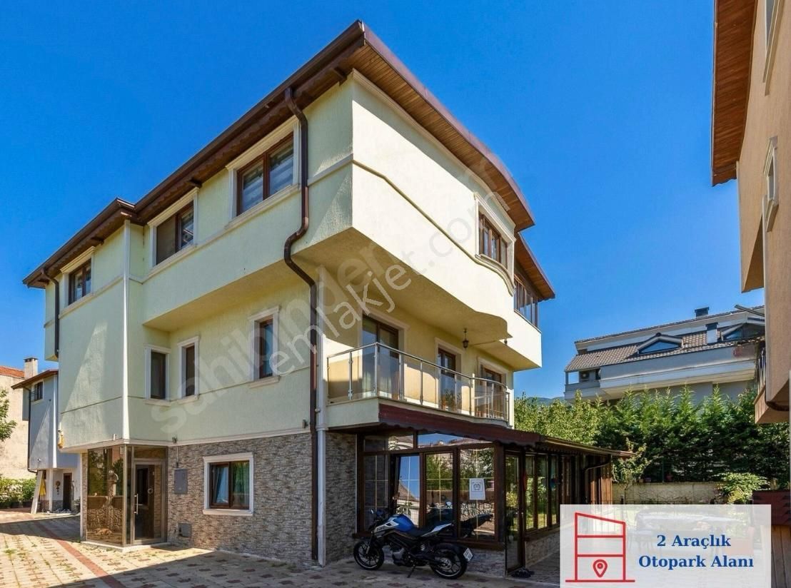 Merkezi Konumda Dobruca’da 7+2 Triplex Villa - Görsel 6