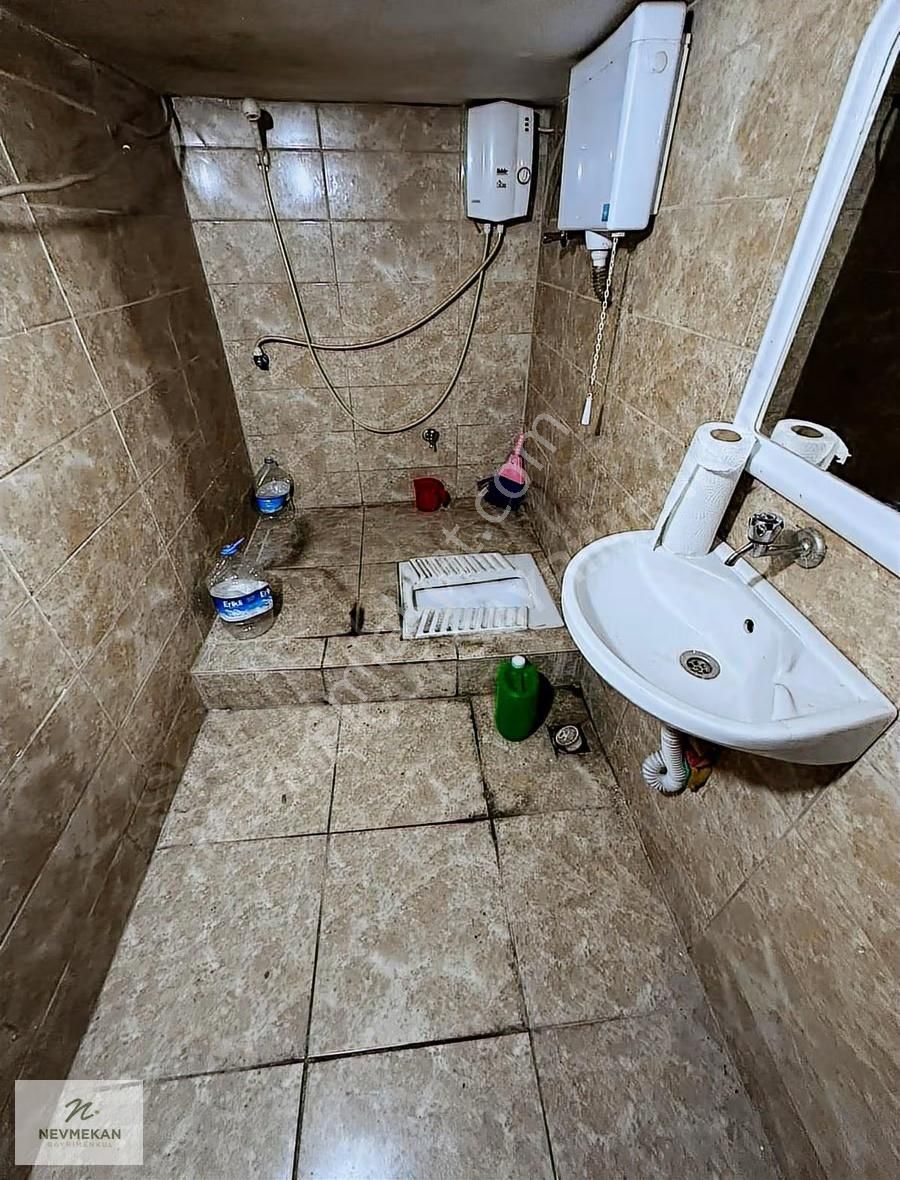 Nevmekan Gayrimenkul'den Merkezi Konumda Kiralık Giriş Dükkan - Görsel 6
