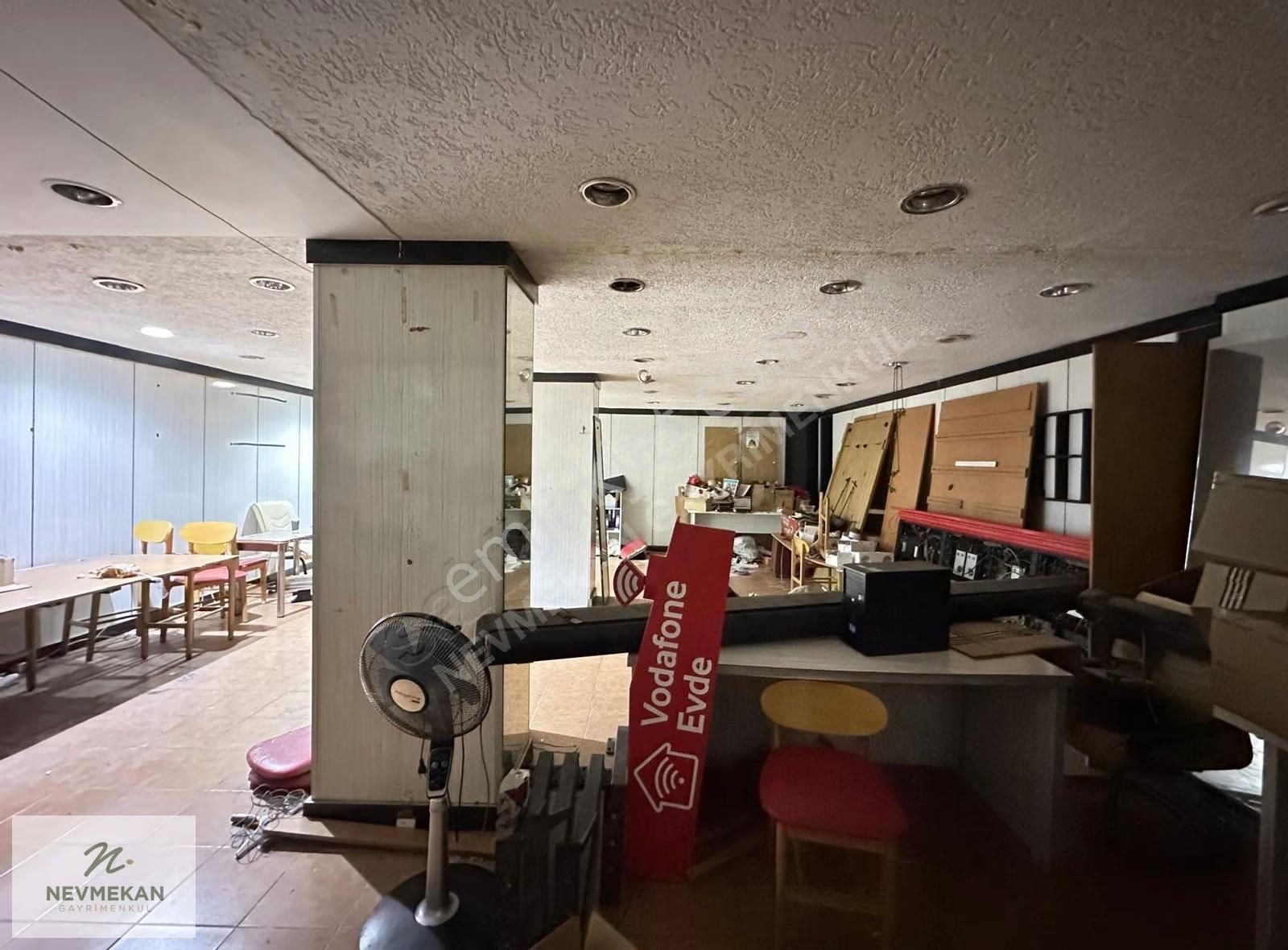 Nevmekan Gayrimenkul'den Merkezi Konumda Kiralık Giriş Dükkan - Görsel 8