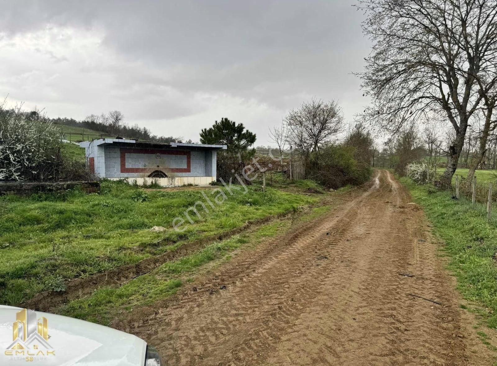 Yenice Bekten Köyünde Kadastro Yola Cepheli 4800m2 Düz Tarla - Görsel 13