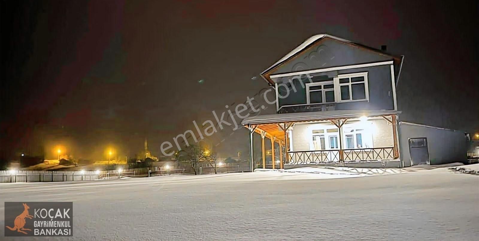 Hacıosman Mah. Takaslı 3950m2 Arsalı Satılık Müstakil Bahçeli Ev - Görsel 7