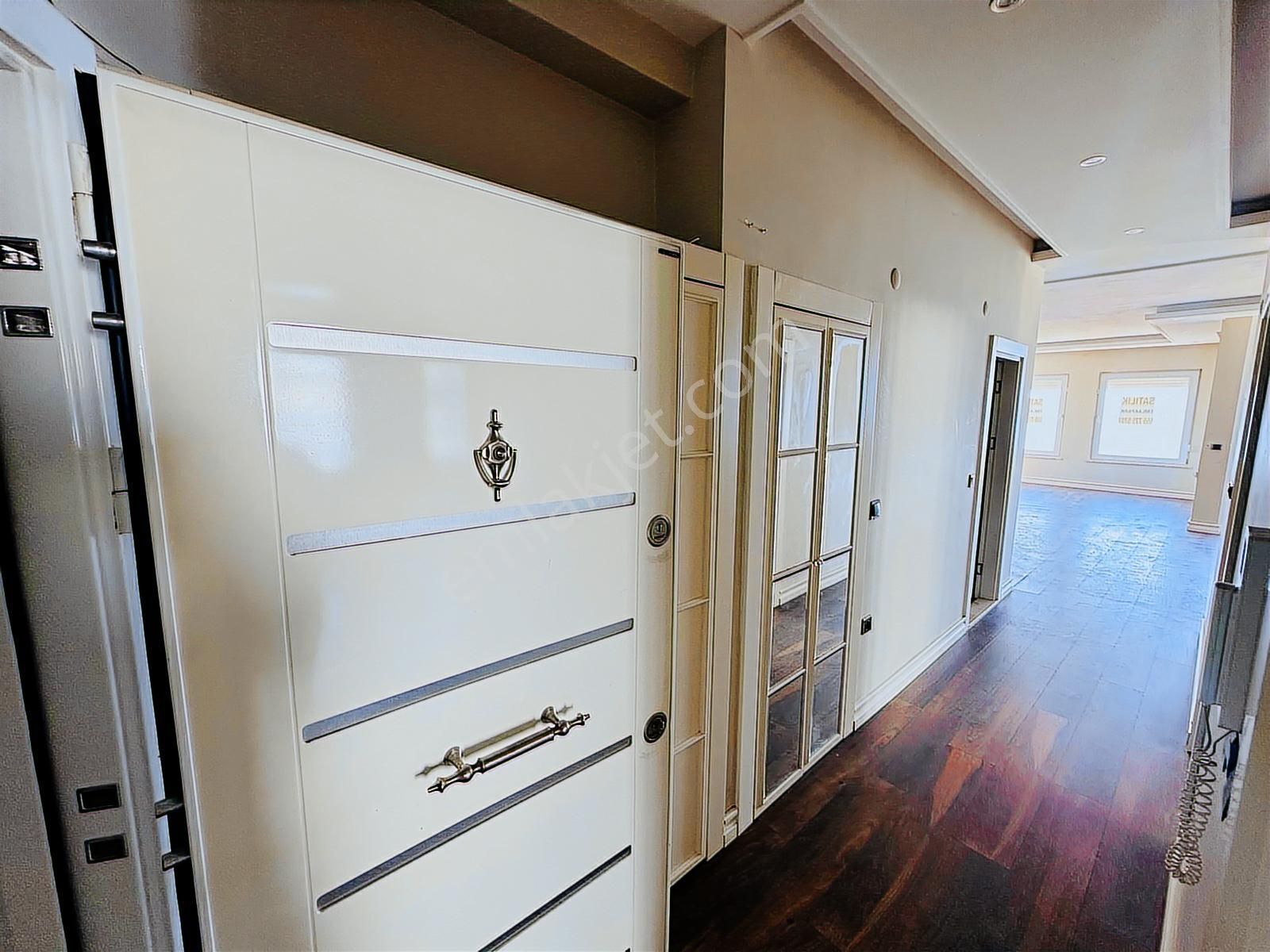 Emlakparktan Obada Denize Sıfır Kiralık Manzaralı 2+1 Daire - Görsel 3